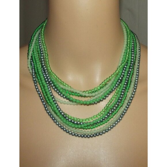 Vintage Necklace Multi Strand Green Plastic Round Beads 14" Silver Tone - Picture 2 of 8